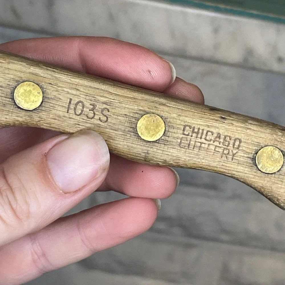 Pair Chicago Cutlery 103S Wood Handle Steak Knives‎ Sharpened Smooth Blade Sharp